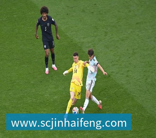 完美体育ESPN记者：湖人队内部人士暗示詹姆斯父子可能一起转投新球队