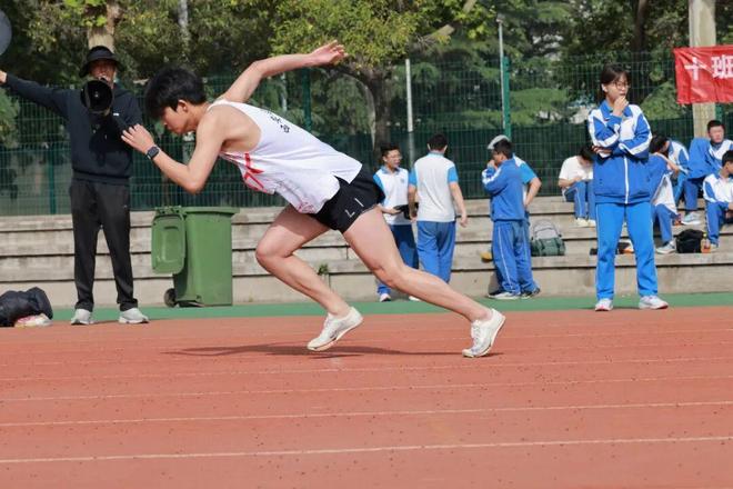 生存33天正式版完美体育体育体育
